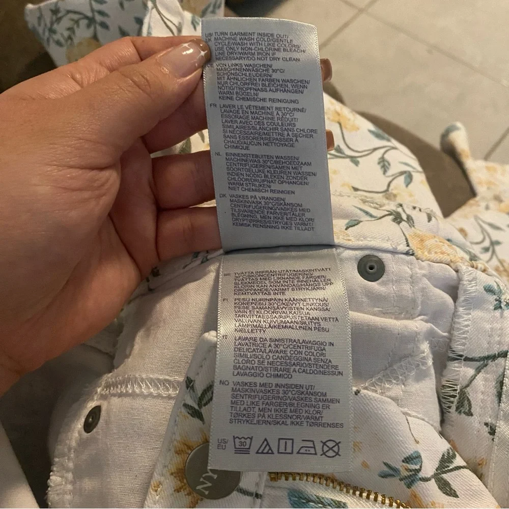 Flower pants - Picture 6 of 6